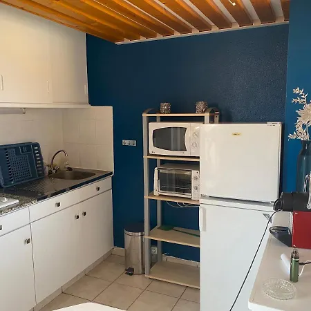 Joli Mezzanine Avec Parking Et Wifi La Roquille Agde