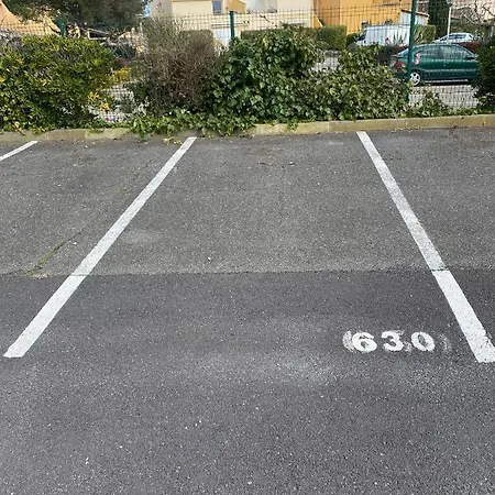 Joli Mezzanine Avec Parking Et Wifi La Roquille Agde