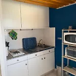 Joli Mezzanine Avec Parking Et Wifi La Roquille Agde