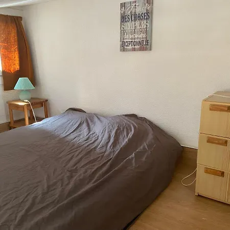 Apartmán Joli Mezzanine Avec Parking Et Wifi La Roquille *