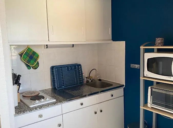Joli Mezzanine Avec Parking Et Wifi La Roquille Agde