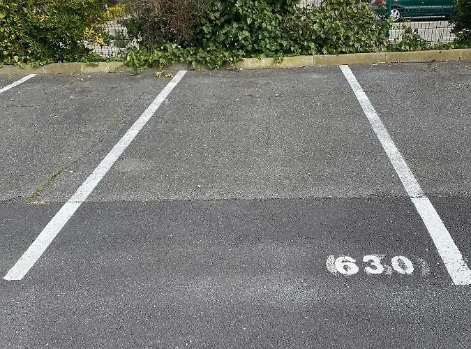Joli Mezzanine Avec Parking Et Wifi La Roquille Agde